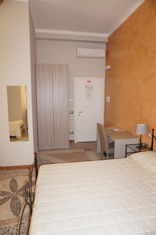 Residence Stendhal Guest House 치비타베키아 외부 사진